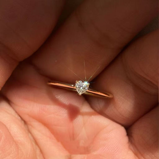 Princess-style Diamond-studded Fashion Ring