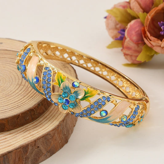 Korean-style Fashionable Crystal Bracelet For Women