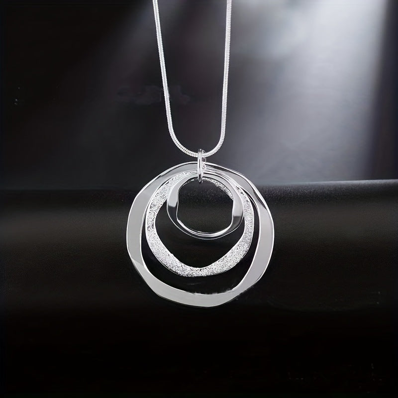 Three Circular Rings Necklace Accessory A Stylish Piece
